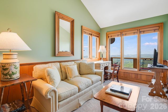 206 Twin Springs Road, Blowing Rock, NC 28605