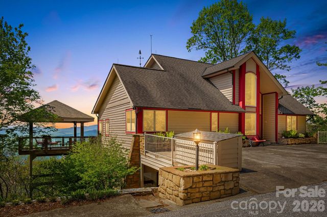 206 Twin Springs Road, Blowing Rock, NC 28605