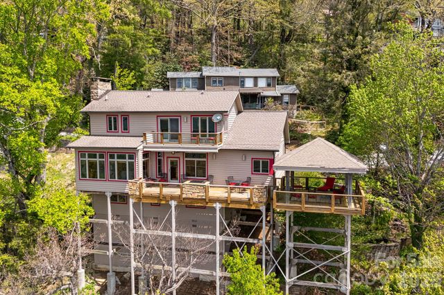 206 Twin Springs Road, Blowing Rock, NC 28605