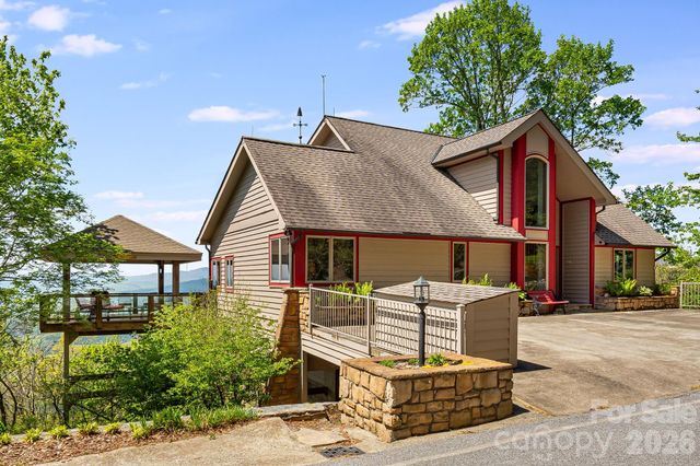 206 Twin Springs Road, Blowing Rock, NC 28605