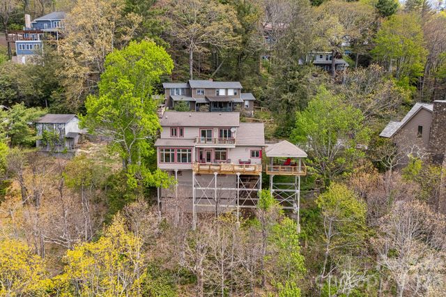 206 Twin Springs Road, Blowing Rock, NC 28605