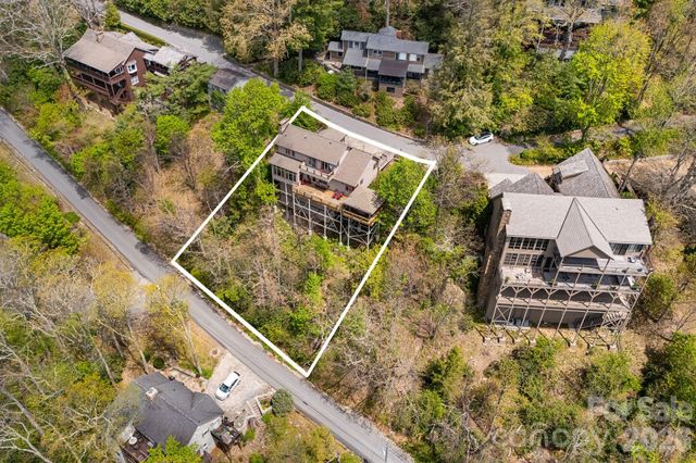 206 Twin Springs Road, Blowing Rock, NC 28605