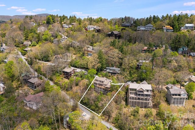 206 Twin Springs Road, Blowing Rock, NC 28605