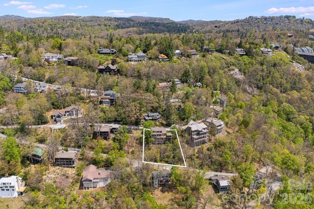 206 Twin Springs Road, Blowing Rock, NC 28605