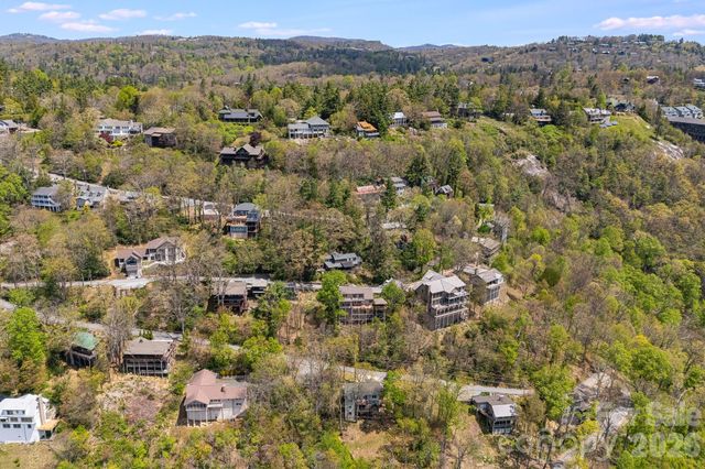 206 Twin Springs Road, Blowing Rock, NC 28605