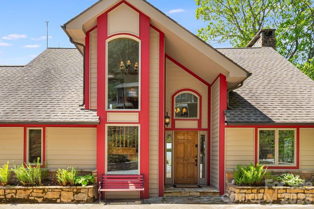 206 Twin Springs Road, Blowing Rock, NC 28605