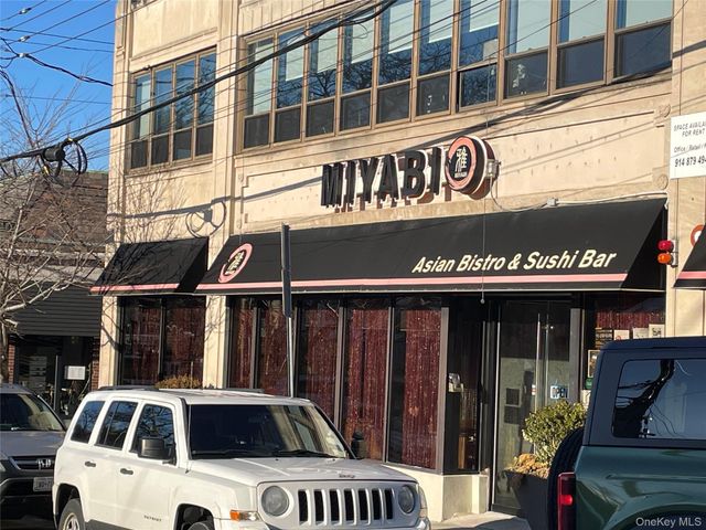 580 Bedford Road 8, Pleasantville, NY 10570