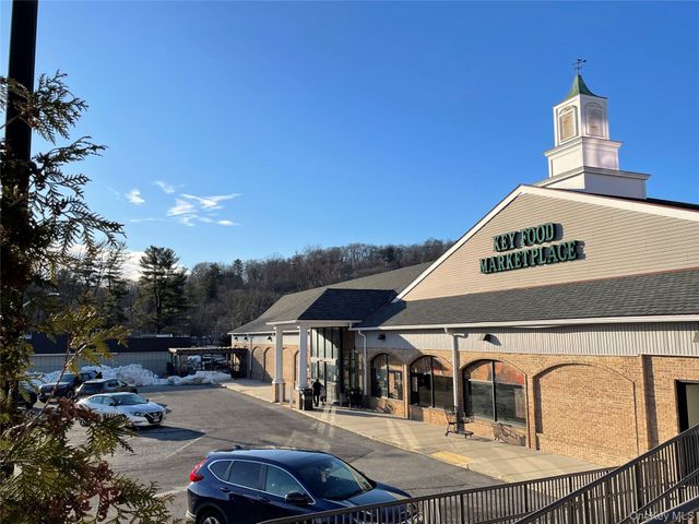580 Bedford Road 8, Pleasantville, NY 10570