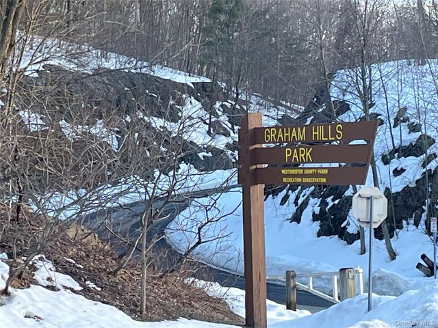 580 Bedford Road 8, Pleasantville, NY 10570
