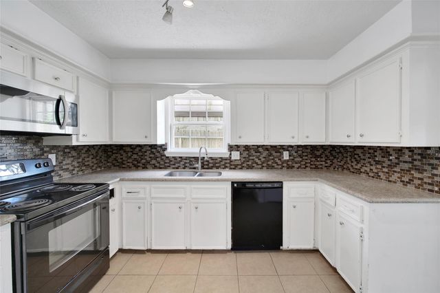 17614 Telegraph Creek Dr, Spring, TX 77379