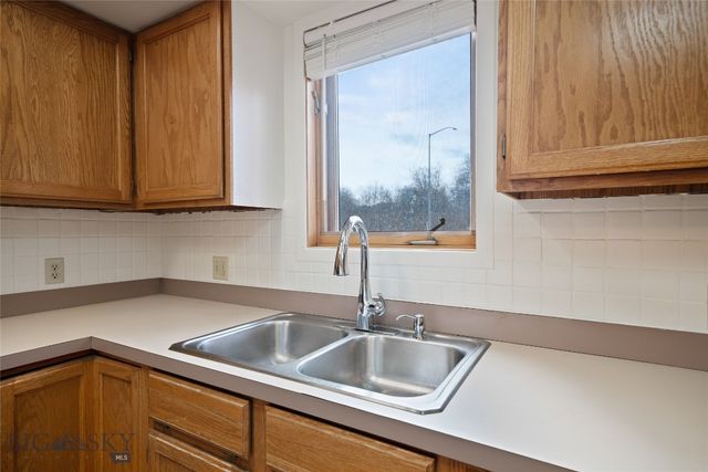 102 Hoffman Drive 1, Bozeman, MT 59715