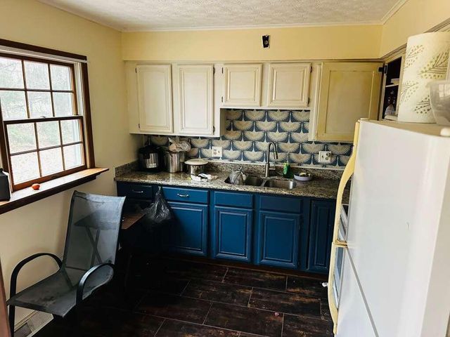 159 S Parkway Drive, Delaware, OH 43015