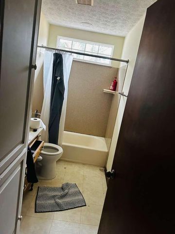 159 S Parkway Drive, Delaware, OH 43015