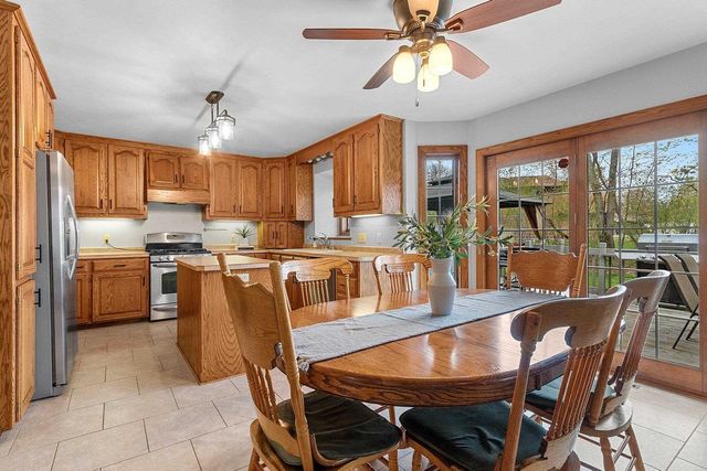 1354 CAMELOT COURT, Oneida, WI 54155