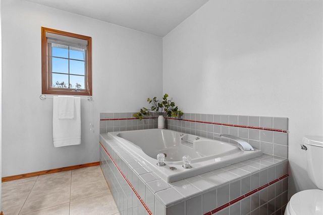 1354 CAMELOT COURT, Oneida, WI 54155