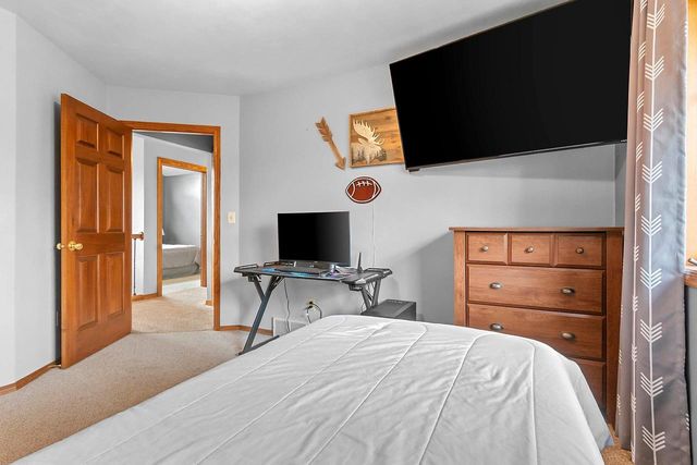 1354 CAMELOT COURT, Oneida, WI 54155