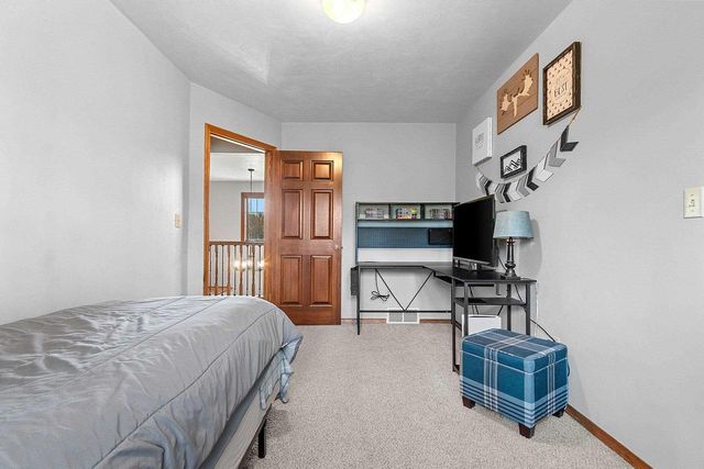 1354 CAMELOT COURT, Oneida, WI 54155