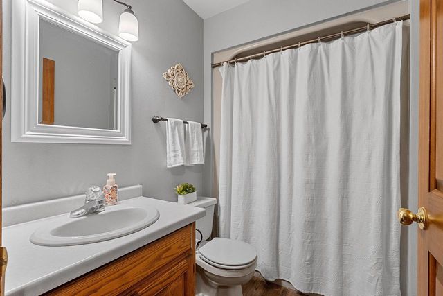 1354 CAMELOT COURT, Oneida, WI 54155
