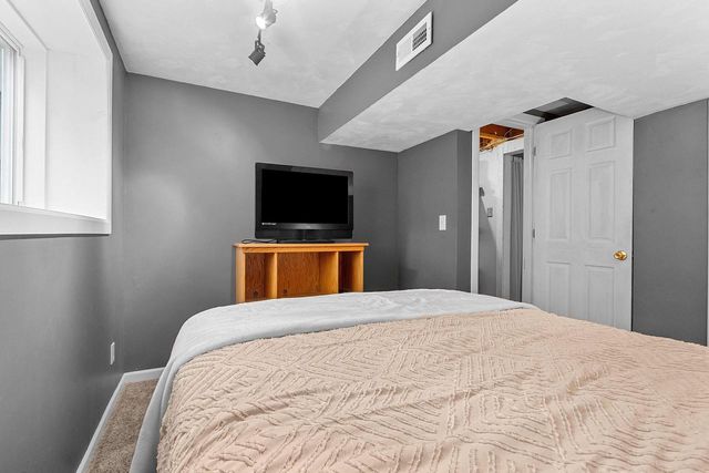 1354 CAMELOT COURT, Oneida, WI 54155