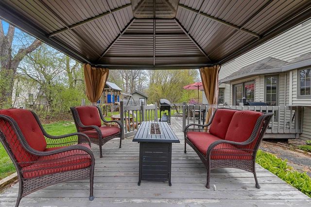 1354 CAMELOT COURT, Oneida, WI 54155