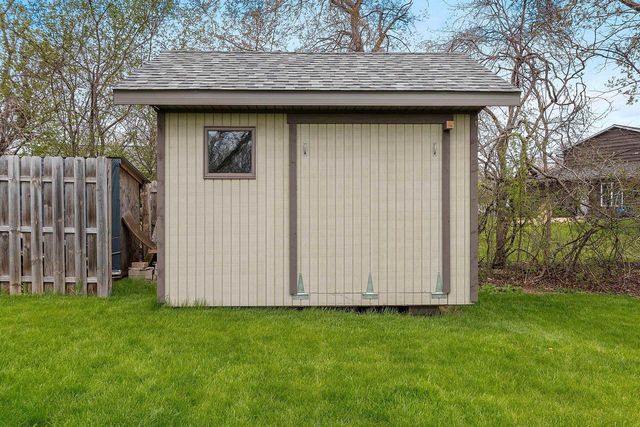 1354 CAMELOT COURT, Oneida, WI 54155