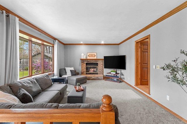 1354 CAMELOT COURT, Oneida, WI 54155