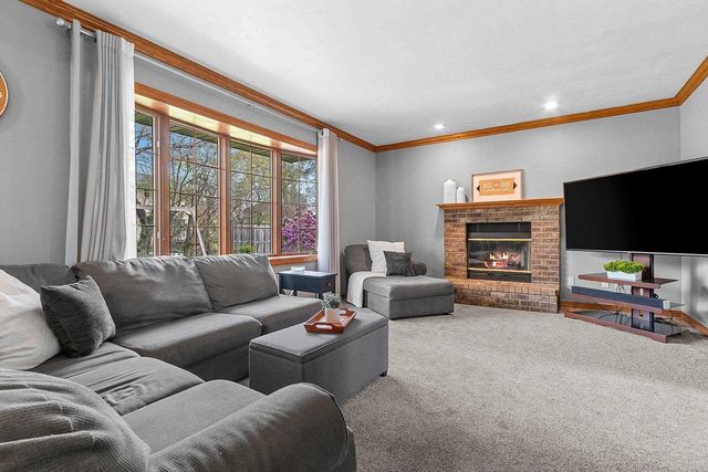 1354 CAMELOT COURT, Oneida, WI 54155