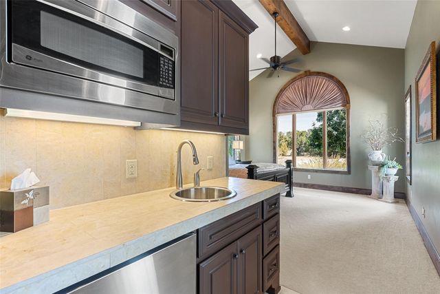 1208 Watercliffe DR, Lago Vista, TX 78645