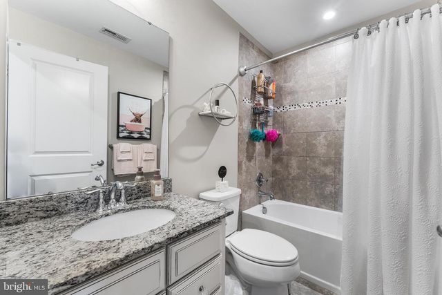 144 MERIDIAN LN, Sewell, NJ 08080