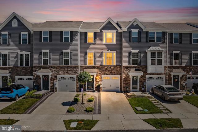 144 MERIDIAN LN, Sewell, NJ 08080