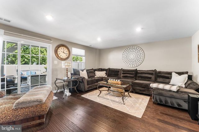 144 MERIDIAN LN, Sewell, NJ 08080