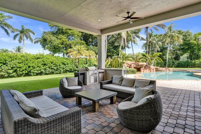 12945 Stonebrook Drive, Davie, FL 33330