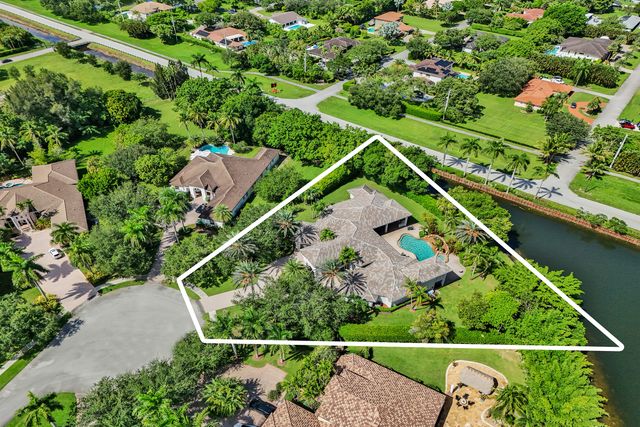 12945 Stonebrook Drive, Davie, FL 33330