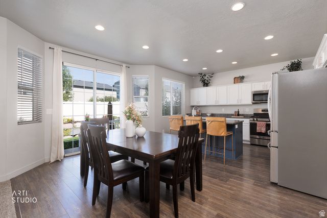 8026 S BARTON RDG, West Jordan, UT 84081