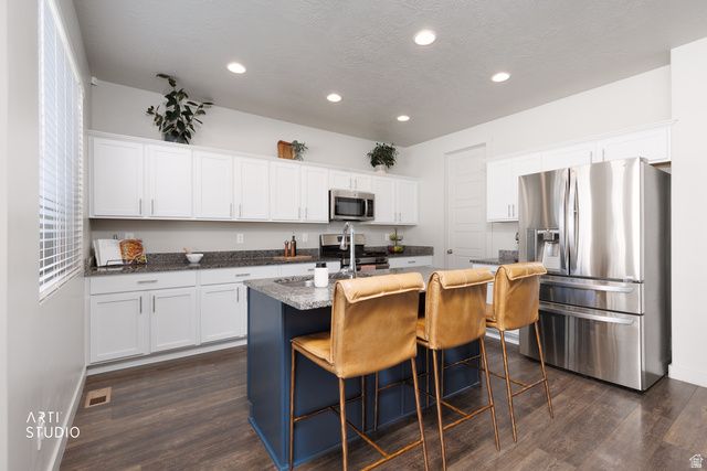 8026 S BARTON RDG, West Jordan, UT 84081