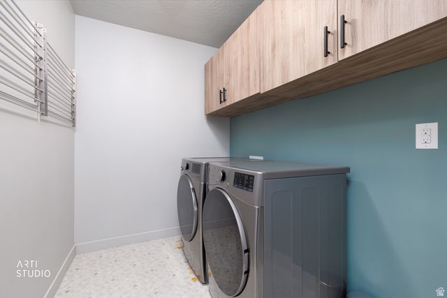 8026 S BARTON RDG, West Jordan, UT 84081
