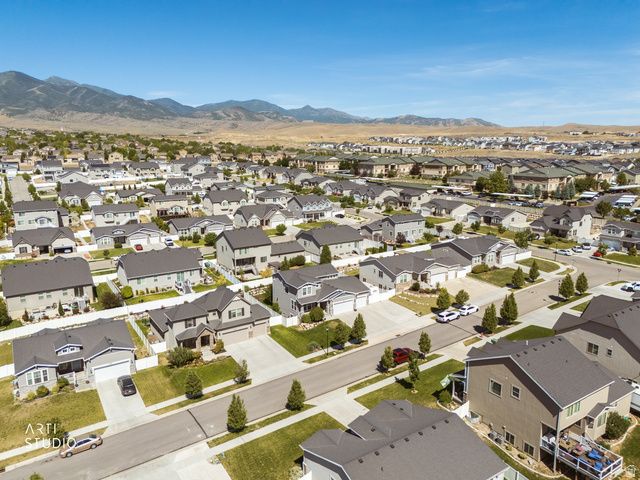 8026 S BARTON RDG, West Jordan, UT 84081