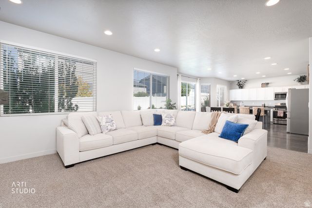 8026 S BARTON RDG, West Jordan, UT 84081