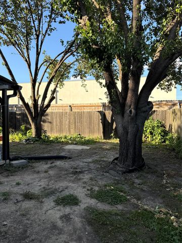 220 Bailey LOOP, Kyle, TX 78640