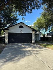 220 Bailey LOOP, Kyle, TX 78640