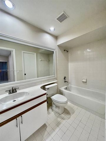 13754 SW 147th Cir Ln 1, Miami, FL 33186