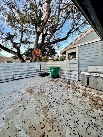 13754 SW 147th Cir Ln 1, Miami, FL 33186