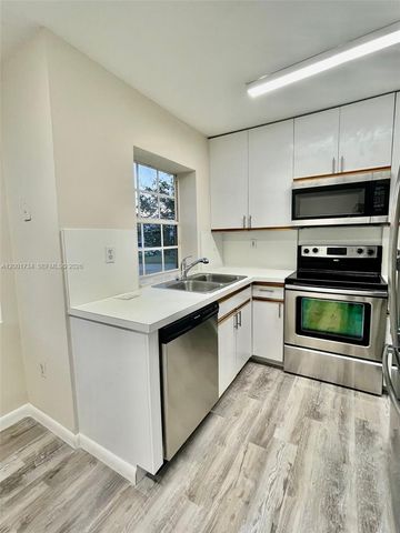 13754 SW 147th Cir Ln 1, Miami, FL 33186