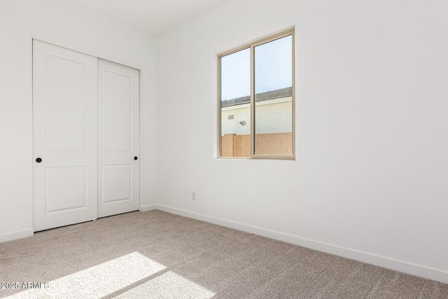 15870 W BRONCO Trail, Surprise, AZ 85387