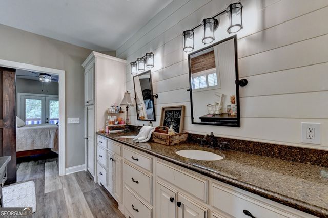 33 Highland Road N, Dahlonega, GA 30533