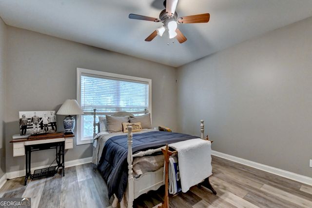 33 Highland Road N, Dahlonega, GA 30533