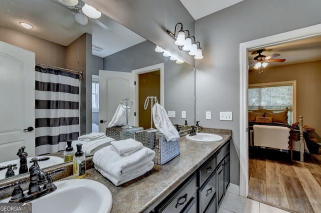 33 Highland Road N, Dahlonega, GA 30533