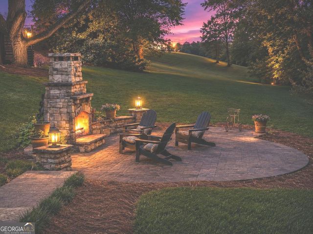 33 Highland Road N, Dahlonega, GA 30533