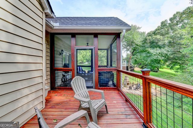 33 Highland Road N, Dahlonega, GA 30533
