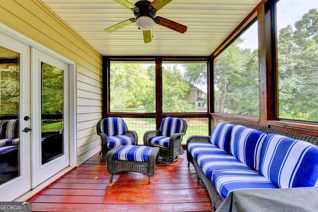 33 Highland Road N, Dahlonega, GA 30533